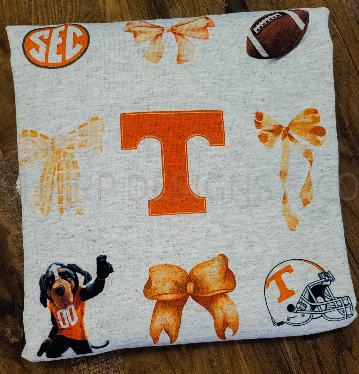 TN Bows Tee